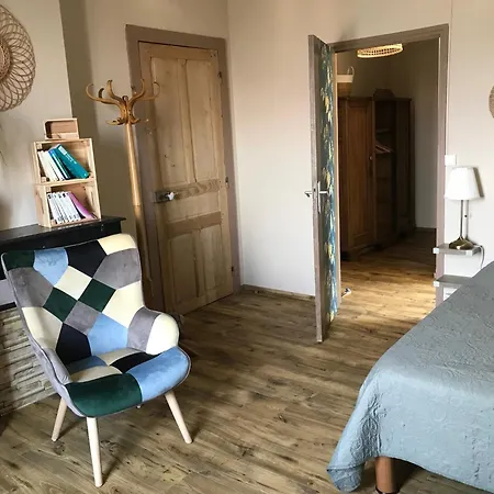 Dort Bed & Breakfast