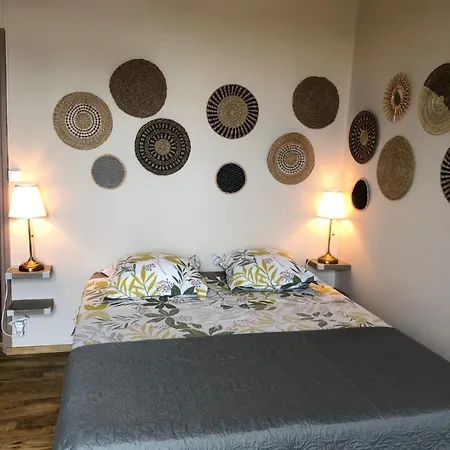Dort Bed & Breakfast 3*